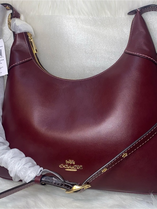 Coach Handbags - Coach leather purse Ella Shoulder Bag New with original packaging